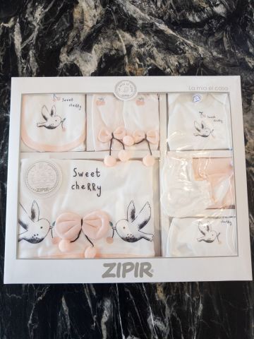 Kiraz Taşıyan Kuş 10 Parça Kız Bebek Hastane Çıkış Seti kırmızı