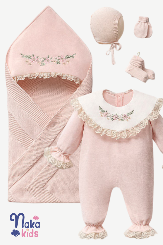 Kadife Kanaviçeli Triko Kız Bebek Hastane Çıkış Seti- Pembe