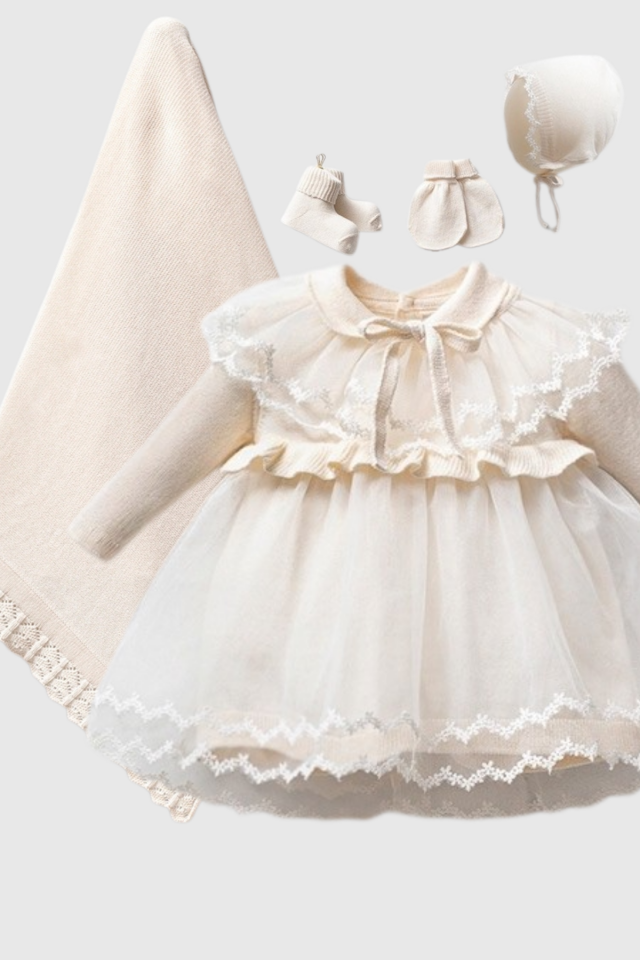 Düz Dantelli Triko 5 Parça  Kız Bebek Hastane Çıkış- Mevlid Seti