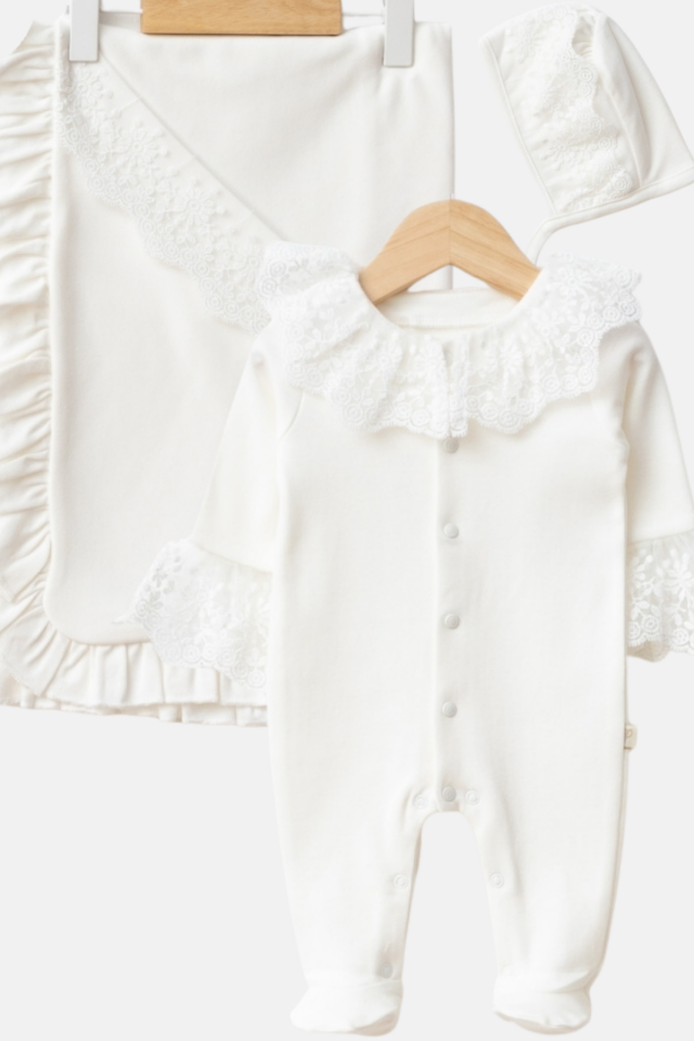 %100 Pamuk Kız Bebek 3’lü Hastane Çıkış Seti Fırfır-Dantelli