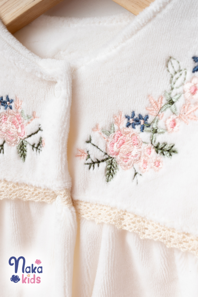 Kadife Sıralıçiçek 5 Parça Kız Bebek Hastane Çıkış Seti- Ekru