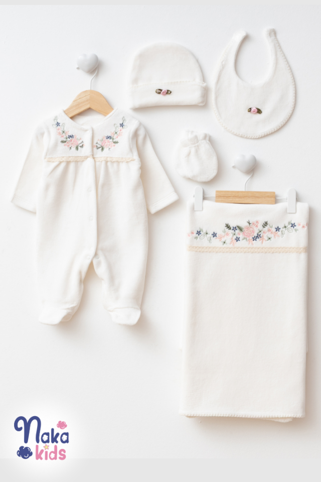 Kadife Sıralıçiçek 5 Parça Kız Bebek Hastane Çıkış Seti- Ekru