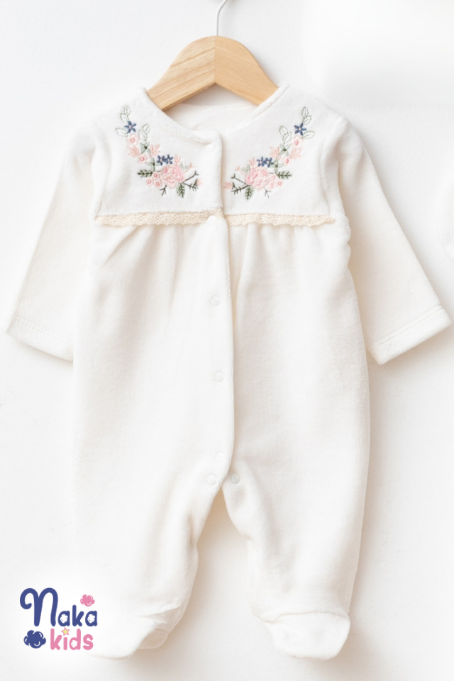 Kadife Sıralıçiçek 5 Parça Kız Bebek Hastane Çıkış Seti- Ekru