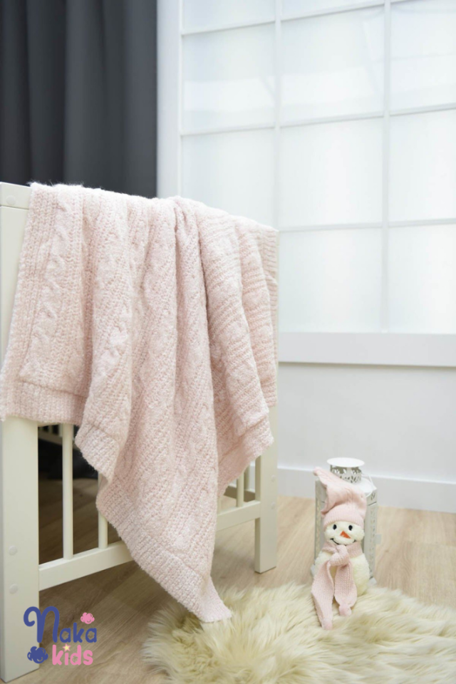 Selanik Örgü Bebek Battaniye ve Peluş Oyuncak