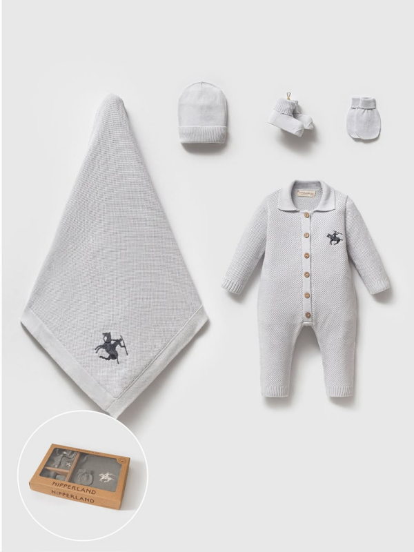 Lüks Triko Erkek Bebek Hastane Çıkışı Seti – 5 Parça