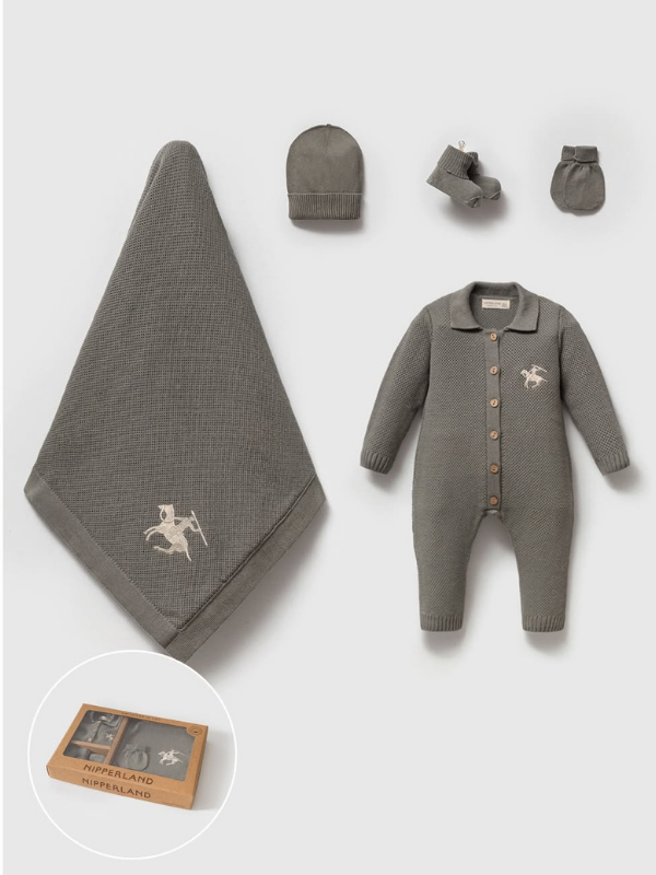 Lüks Triko Erkek Bebek Hastane Çıkışı Seti – 5 Parça