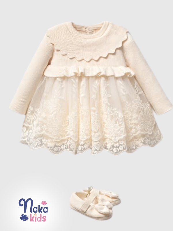 Lüks Dantelli Kız Bebek Hastane Çıkışı Hediye Seti – 5 Parça