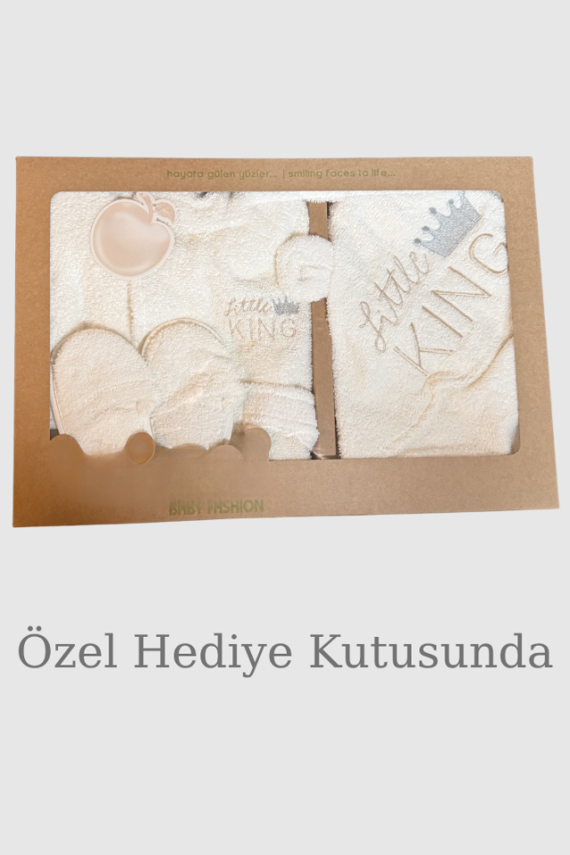 King Nakışlı Kapüşonlu Bebek Bornoz Seti- 3 Parça- Özel Kutulu