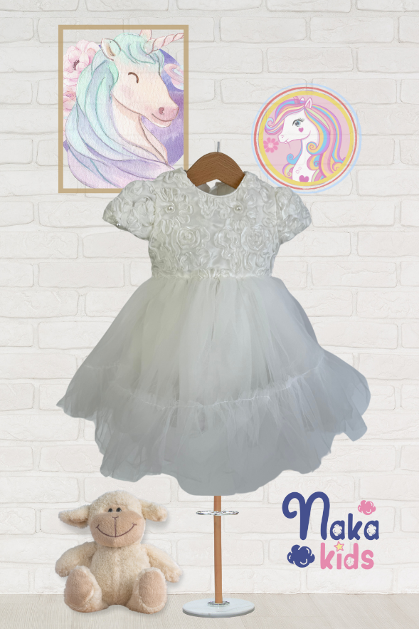 İnci Çiçeği – Saten ve Tül Detaylı Kız Bebek Elbisesi