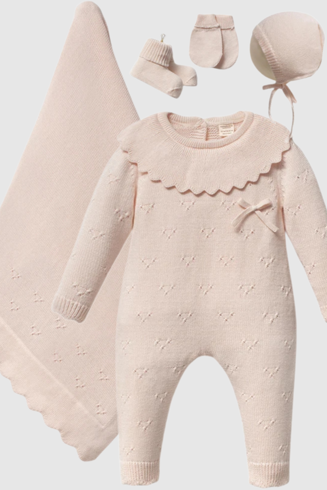 Kalp Triko 5 Parça Kız Bebek Hastane Çıkış Seti – 5 Parça