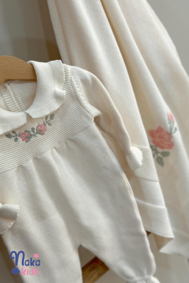 Bebeklerin İlk Hazinesi Organik  Kız Bebek Hastane Çıkış Seti