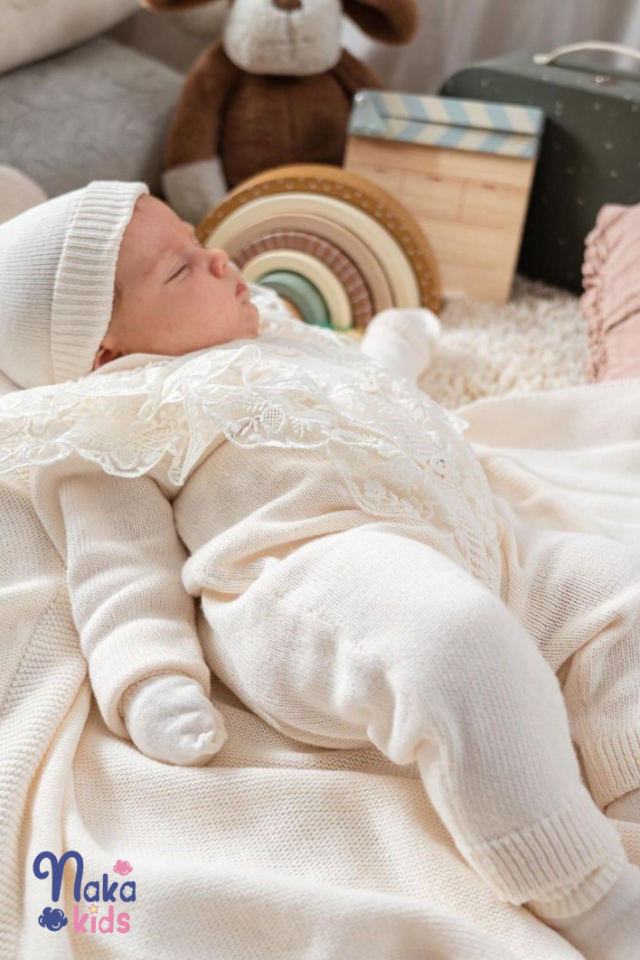 Krem Elegans Triko Kız Bebek Hastane Çıkış Seti- 5 Parça
