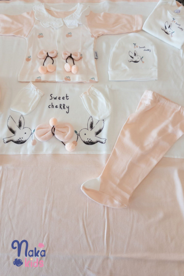 Kiraz Taşıyan Kuş 10 Parça Kız Bebek Hastane Çıkış Seti